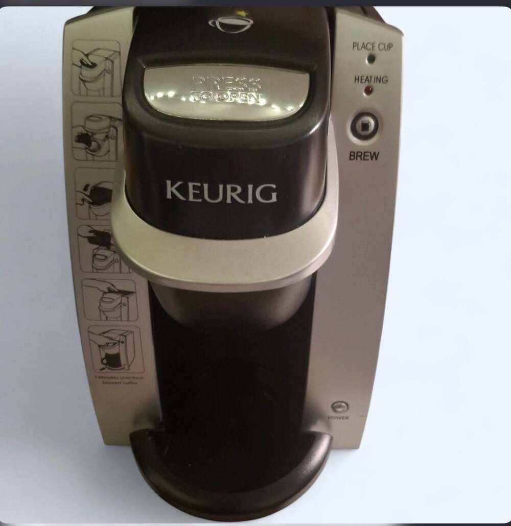 Keurig K130 Pod Coffee Machine Commercial Black Silver Removable Drip Tray